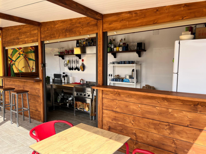 Food & Drinks 3, Orietta Residencial