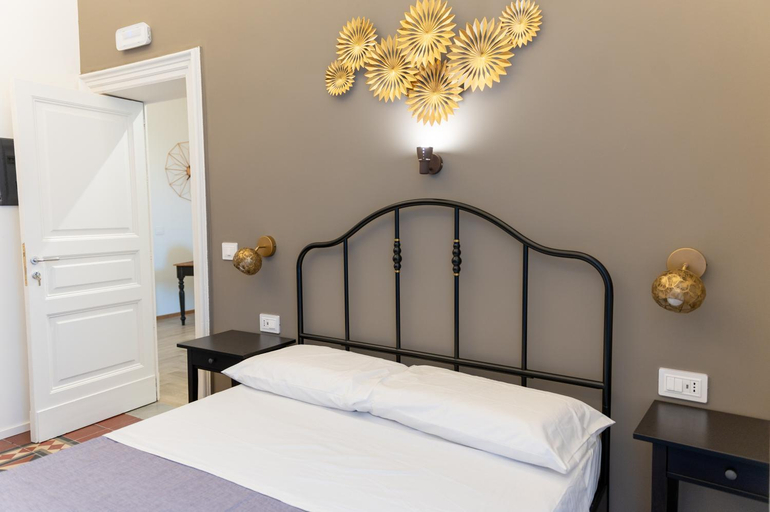Others 3, Ursino's Luxury, Catania