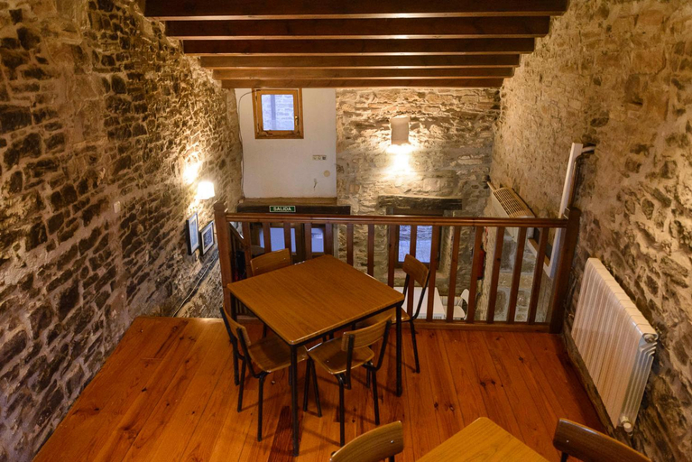 Food & Drinks 3, UNDUESINA Albergue Undues de Lerda, Zaragoza