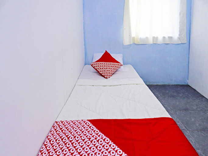 Bedroom 4, Spot On 91591 Rafika Homestay Syariah, Batam