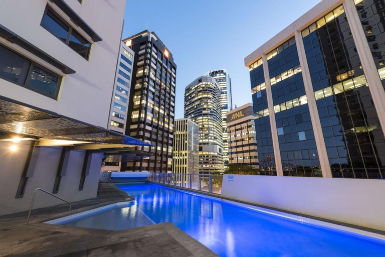 African Escape on Level 38 - Balcony with Views, Brisbane