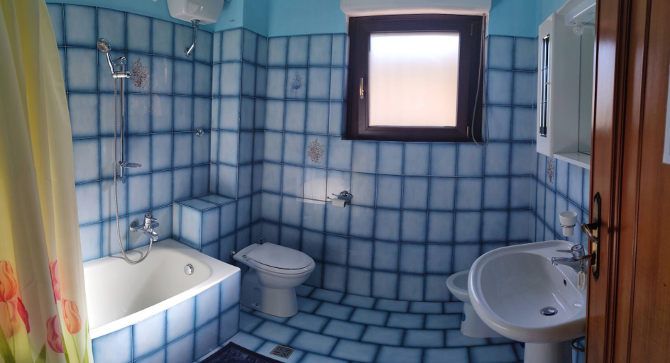 Bathroom 5, B&B Camere Aurora, L'Aquila