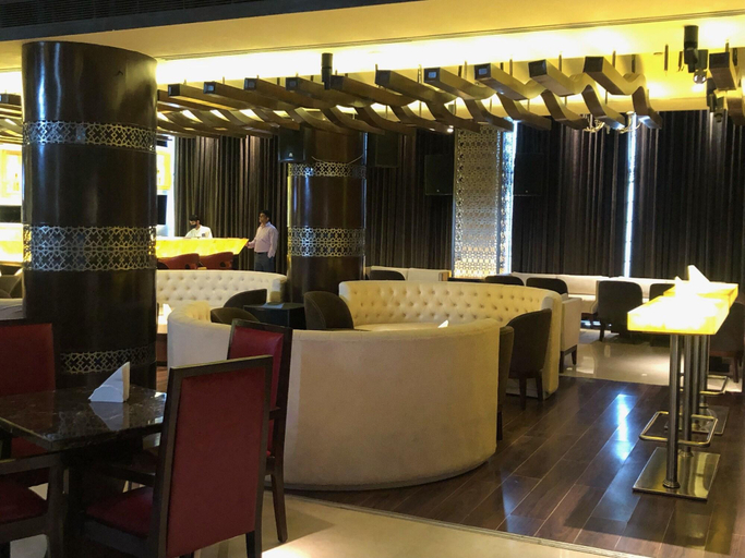 Food & Drinks 5, Udman Hotel Chattarpur, Delhi