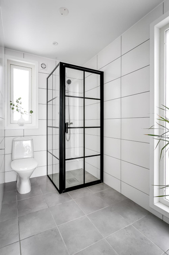 Bathroom 2, Lakefront Villa with Private Dock and Sunset Views, Upplands-Bro
