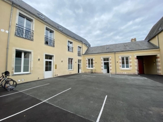 Others 3, Ecole 103, Sarthe
