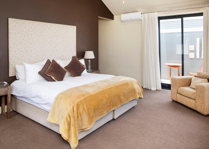 Bedroom 3, Marine Square Luxury Suites, Overberg