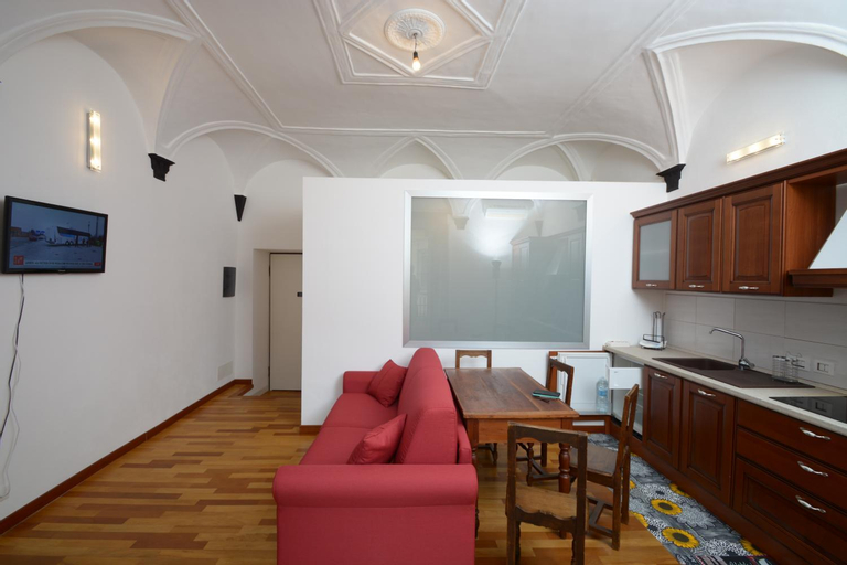 Others 4, Soana Apartment, Genova