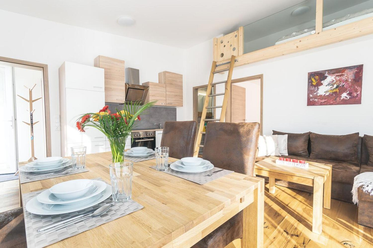 Others 5, Alpen-Hostel - Apartment Morgen- und Abendsonne mit Motorradvermietung, Memmingen