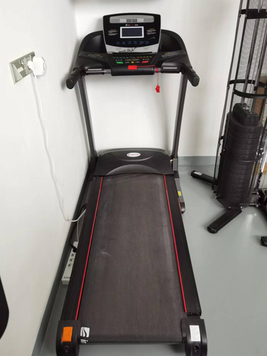 Fitness center 1, yipin villa, Praha 14