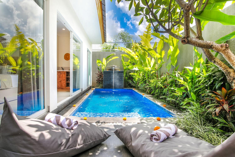 Swimming Pool 4