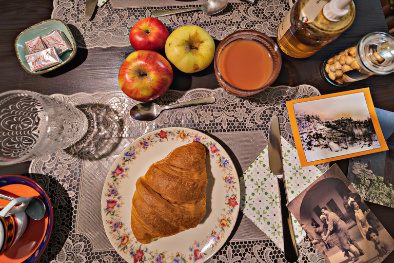 Food & Drinks 9