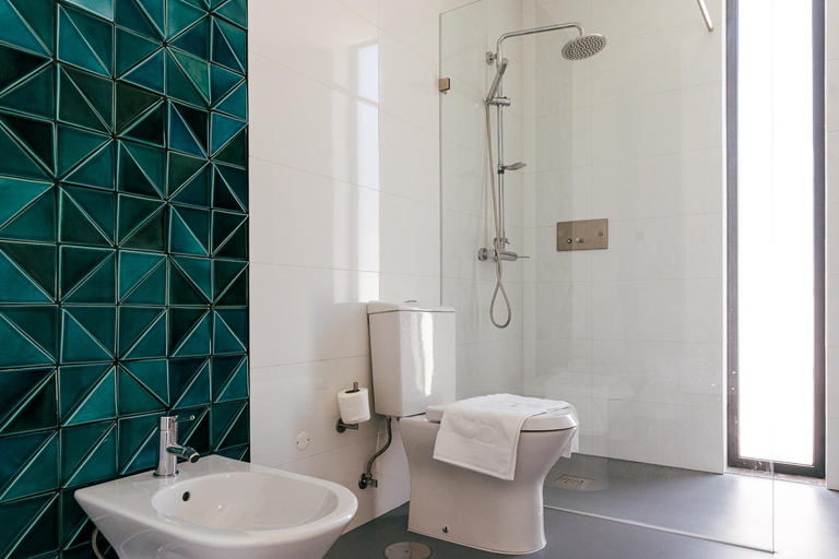 Bathroom 2, ALTO DA GARCA - PRIME VILLAS & SPA, Caldas da Rainha