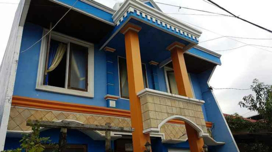 Biru Rumahku by ZUZU, Balikpapan