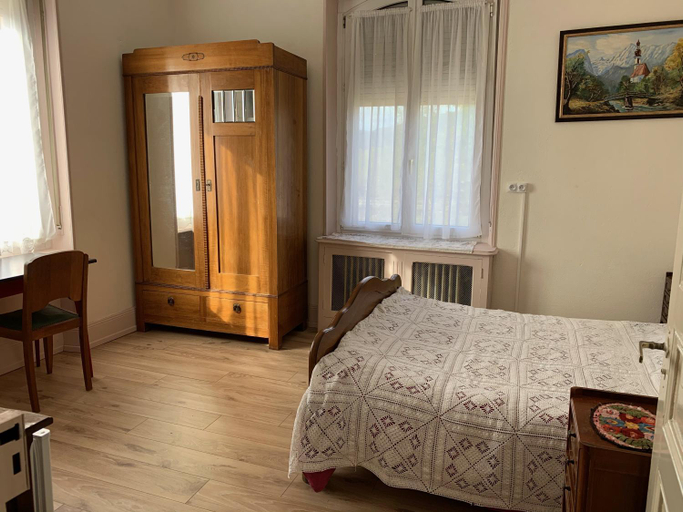 Others 5, Chambre Arnica lit 140 wifi sdb partagee, Haut-Rhin