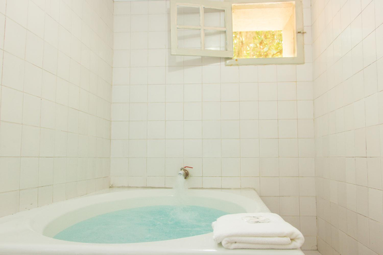Bathroom 3, Hotel Caldas da Imperatriz, Santo Amaro da Imperatriz