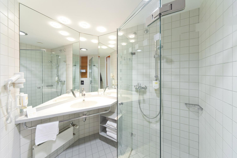 Bathroom 4, Akademiehotel Dresden, Dresden