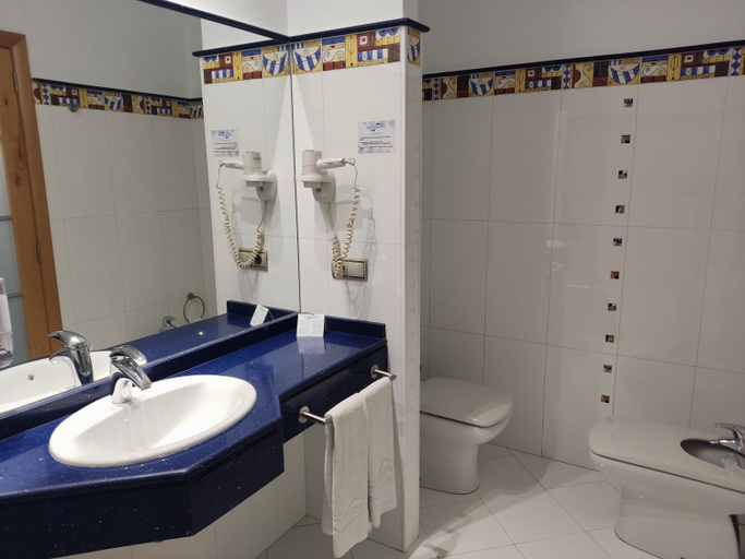 Bathroom 4, Hotel Torresport, Cantabria