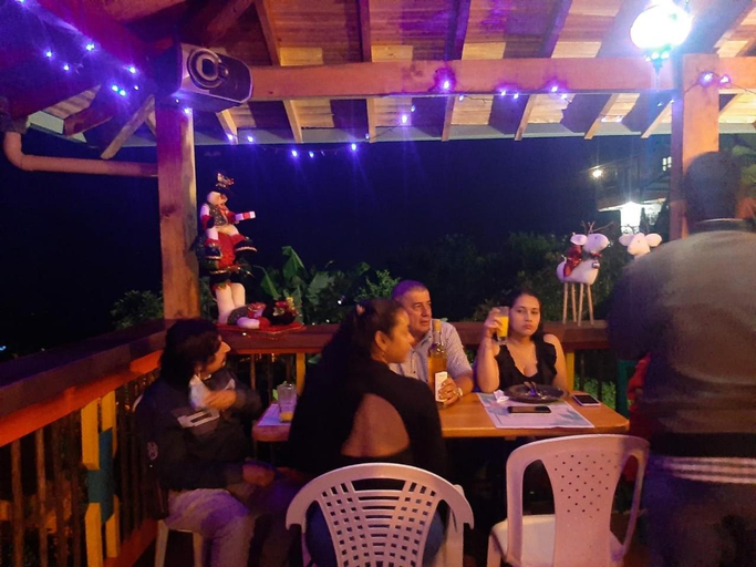 Food & Drinks 4, Jaibana Spa, Támesis