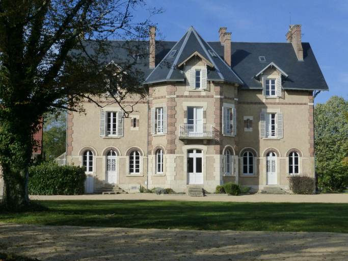 Others 2, Le chateau de la brosse Chambres d'hotes, Cher
