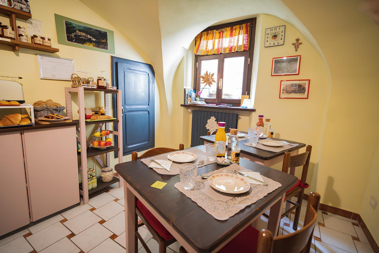 Dining Room 17
