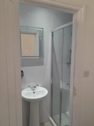 Bedroom 5, Marques Sands Hotel, Poole