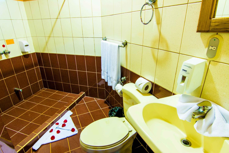 Bathroom 4, Hotel Cipreses Monteverde, Puntarenas