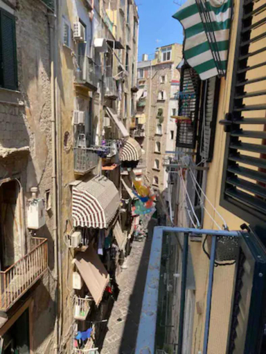 Others 4, B&B Michela, Napoli