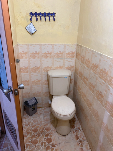 Bathroom 4