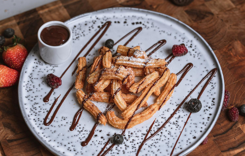 Food & Drinks