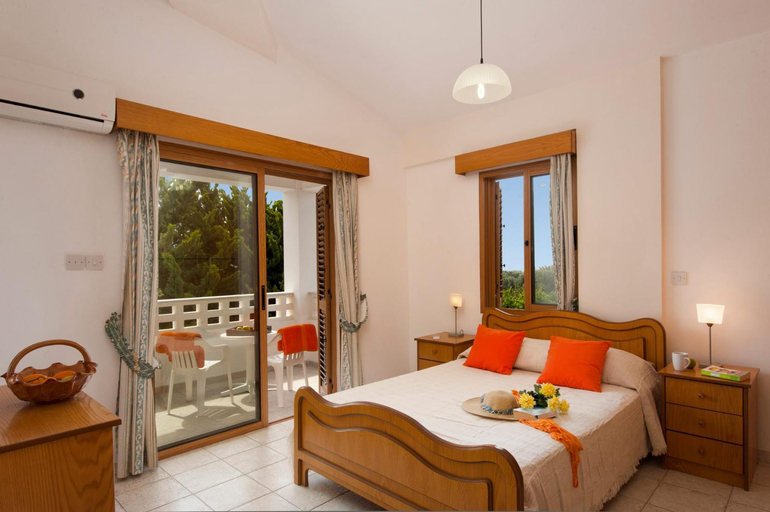 Bedroom 3, Panareti Coral Bay Resort