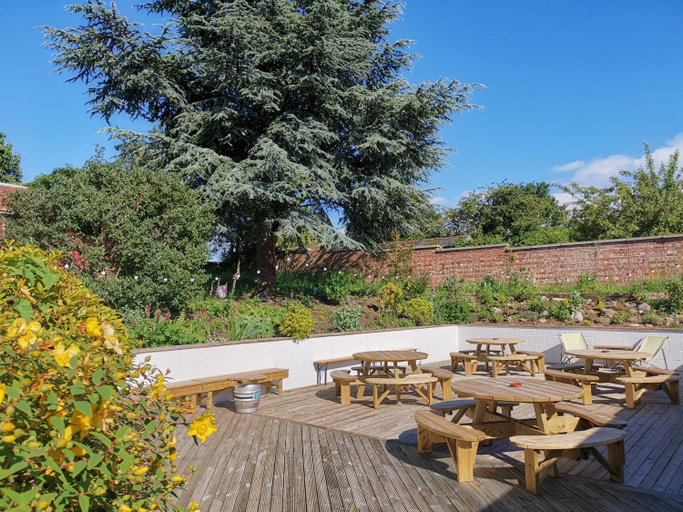 Food & Drinks 4, Exelby Green Dragon, North Yorkshire