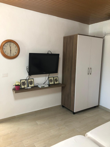 Bedroom, Olive house., Vlorës