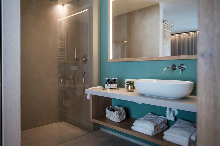 Bathroom 3, OVINA`s HAUS, Bolzano