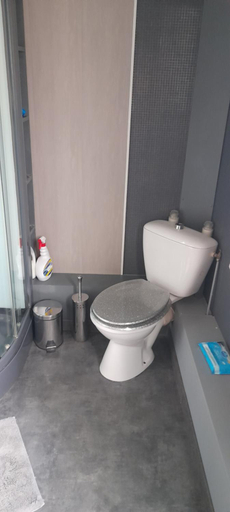 Bathroom 2, La maison d hote d emmanuelle, Seine-Maritime