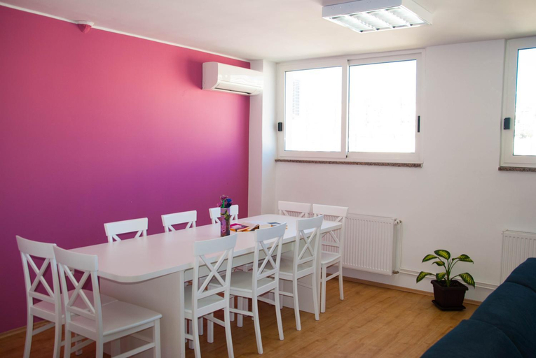 Others 3, Split Summer Budget Rooms, Split