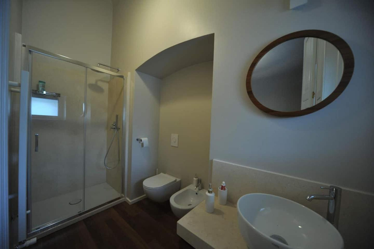 Others 5, Palazzo Ietri Corso Vittorio Emanuele ROOMS, Bari