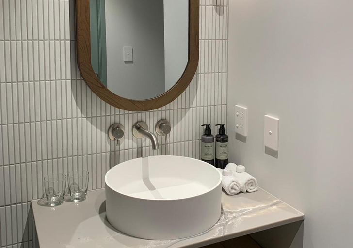 Bathroom 13