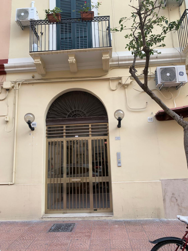 Others 4, B&B Poseidone, Taranto