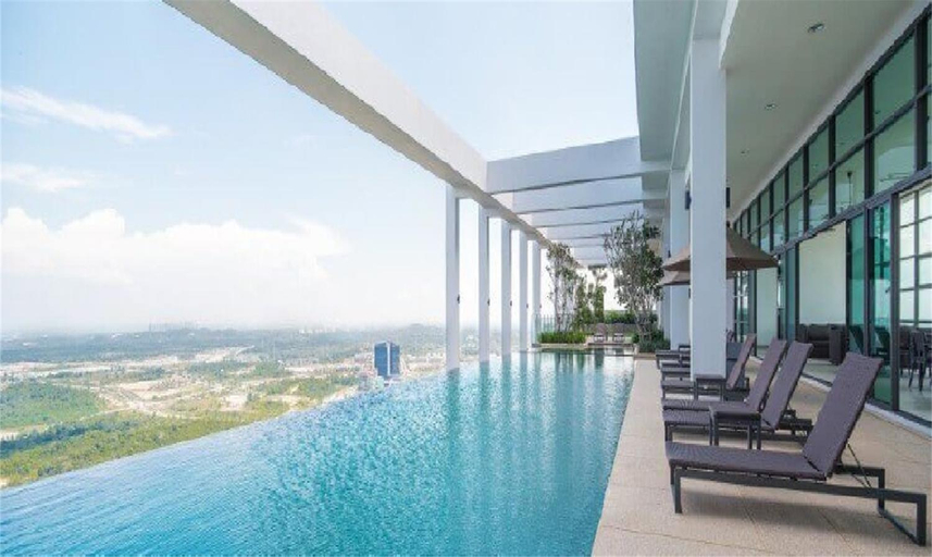 Modern 2BR 5pax 5 mins Legoland Wi-Fi Sky Pool 360, Johor Bahru