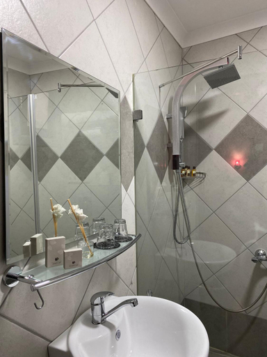 Bathroom, Bab al-sham funduk