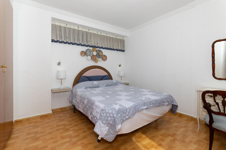 Bedroom 3, Unique Hotel Apartments, Alicante