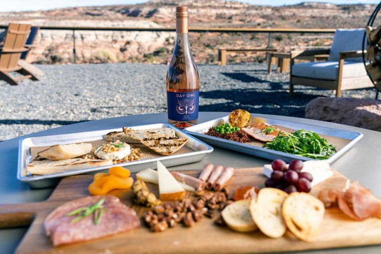 Food & Drinks 4, Under Canvas Lake Powell-Grand Staircase, Kane