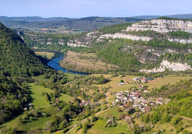 Others 5, La Belle Riviere, Ain
