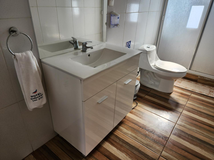 Bathroom, San Jose Hotel Boutique & Spa, Petorca