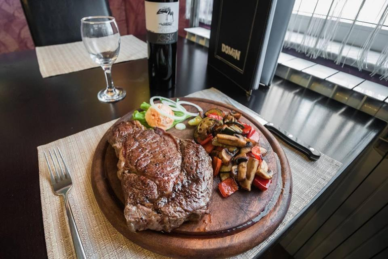 Food & Drinks