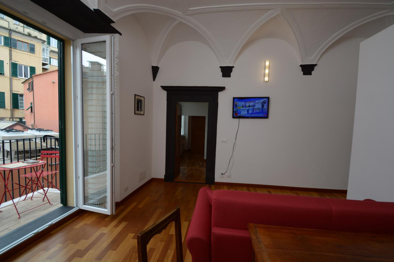 Others 5, Soana Apartment, Genova