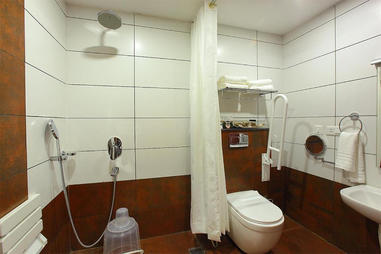 Bathroom 2, Lumbini Supreme, Thrissur