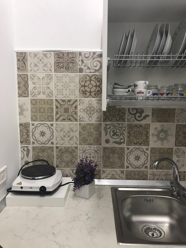 Others 5, Decumani Prestige, Napoli