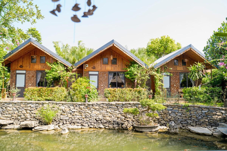 Exterior & Views 1, Wooden Bungalow lake view include breakfast, Gia Viễn