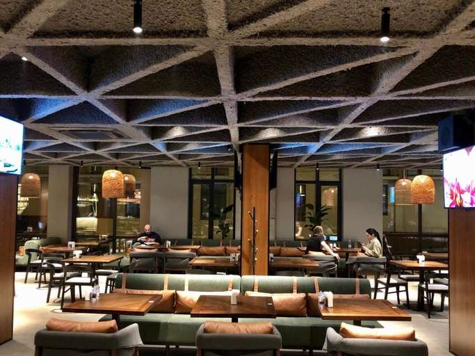 Food & Drinks 4, Baza Smart Hotel, Nadvirnians'kyi